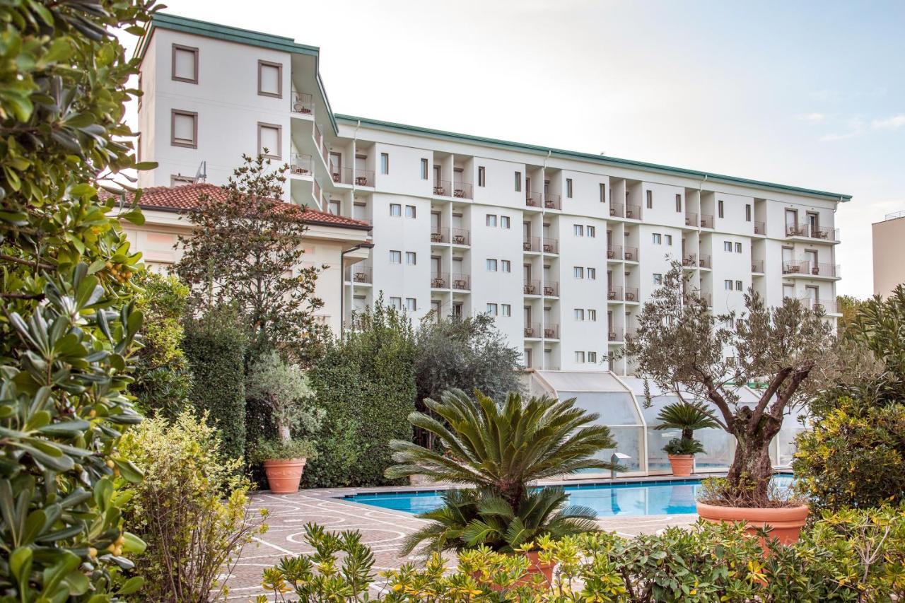 Hotel Aurelia Μιλάνο Μαριτίμα Εξωτερικό φωτογραφία